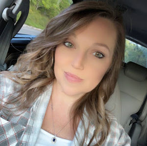 Meet your Posher, Candice
